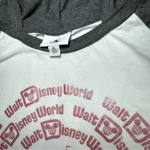 Walt Disney World Pink Gray Ragland Hoodie Shirt XL Mickey Mouse Lightweight - Picture 2 of 8
